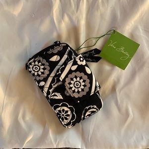 Vera Bradley Wristlet! BRAND NEW